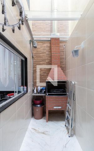 Casa de condomínio à venda com 150m², 3 quartos e 3 vagasChurrasqueira