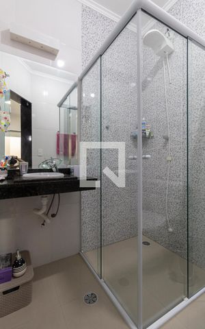 Casa de condomínio à venda com 150m², 3 quartos e 3 vagasBanheiro Suíte 3