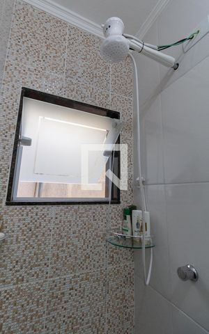 Casa de condomínio à venda com 150m², 3 quartos e 3 vagasBanheiro Suíte 1