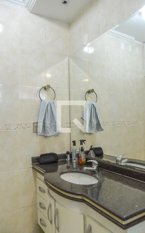 Casa à venda com 290m², 3 quartos e 5 vagas Casa à venda com 290m², 3 quartos e 5 vagasBanheiro da Suíte 3