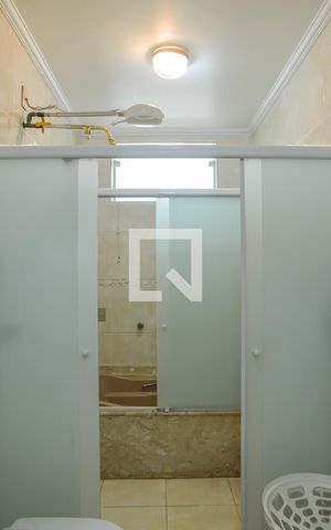 Casa à venda com 290m², 3 quartos e 5 vagas Casa à venda com 290m², 3 quartos e 5 vagasBanheiro da Suíte 3