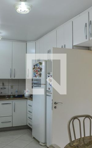 Casa à venda com 290m², 3 quartos e 5 vagas Casa à venda com 290m², 3 quartos e 5 vagasCozinha