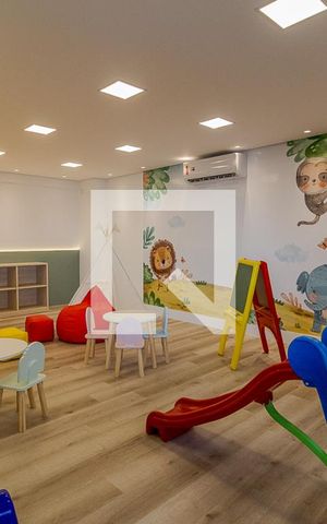 Apartamento à venda com 250m², 3 quartos e 4 vagas Apartamento à venda com 250m², 3 quartos e 4 vagasBrinquedoteca