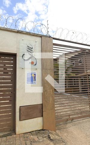 Casa de condomínio para alugar com 90m², 3 quartos e 1 vaga Casa de condomínio para alugar com 90m², 3 quartos e 1 vagaFachada