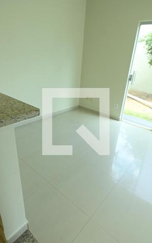 Casa de condomínio para alugar com 90m², 3 quartos e 1 vaga Casa de condomínio para alugar com 90m², 3 quartos e 1 vagaSala