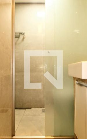 Apartamento para alugar com 18m², 1 quarto e sem vagaBanheiro 