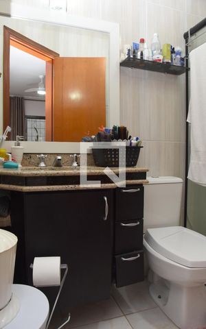 Casa à venda com 127m², 3 quartos e 2 vagasBanheiro da Suíte
