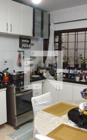 Casa à venda com 127m², 3 quartos e 2 vagasCozinha