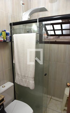 Casa à venda com 127m², 3 quartos e 2 vagasBanheiro da Suíte