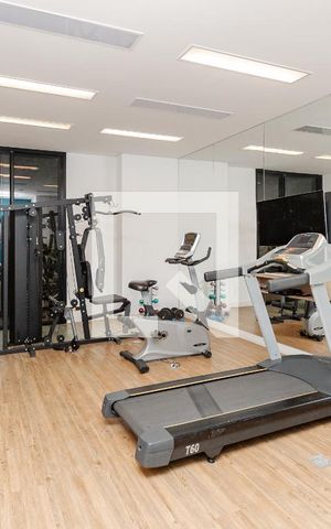 Studio à venda com 33m², 1 quarto e 1 vaga Studio à venda com 33m², 1 quarto e 1 vagaAcademia