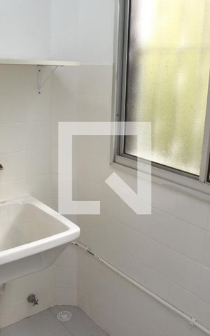 Apartamento para alugar com 45m², 2 quartos e 1 vagaÁrea de Serviço
