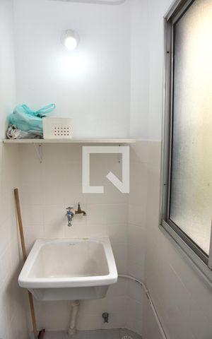 Apartamento para alugar com 45m², 2 quartos e 1 vagaÁrea de Serviço