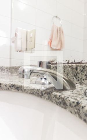 Apartamento à venda com 161m², 4 quartos e 4 vagas Apartamento à venda com 161m², 4 quartos e 4 vagasBanheiro Suíte