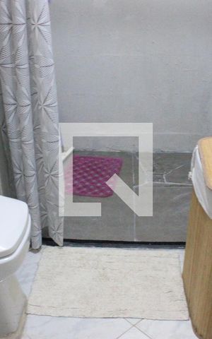 Casa à venda com 69m², 2 quartos e 1 vagaBanheiro 2