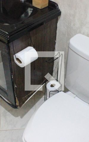 Casa à venda com 69m², 2 quartos e 1 vagaBanheiro 2