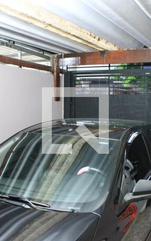 Casa à venda com 69m², 2 quartos e 1 vagaGaragem