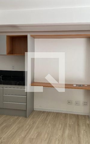 Studio para alugar com 28m², 1 quarto e sem vaga Studio para alugar com 28m², 1 quarto e sem vagaQuarto