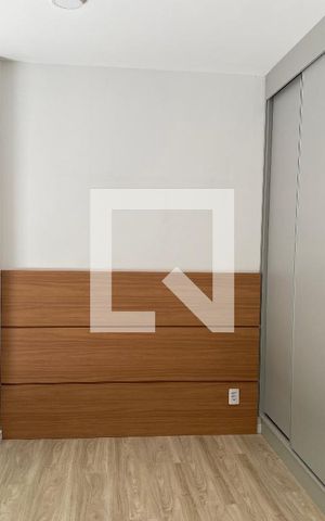 Studio para alugar com 28m², 1 quarto e sem vaga Studio para alugar com 28m², 1 quarto e sem vagaGuarda Roupa