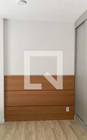 Studio para alugar com 28m², 1 quarto e sem vaga Studio para alugar com 28m², 1 quarto e sem vagaGuarda Roupa
