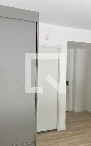 Studio para alugar com 28m², 1 quarto e sem vaga Studio para alugar com 28m², 1 quarto e sem vagaGuarda Roupa