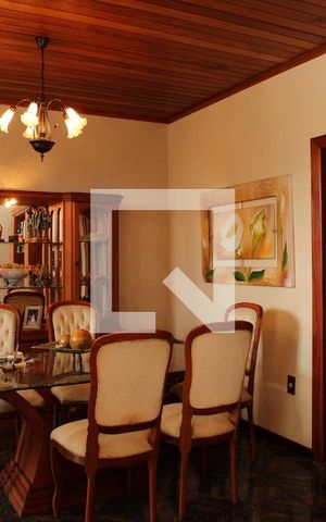 Casa à venda com 500m², 3 quartos e 3 vagasSala