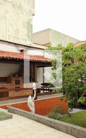 Casa à venda com 500m², 3 quartos e 3 vagasQuintal/Jardim
