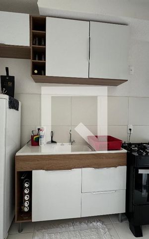 Apartamento para alugar com 43m², 2 quartos e sem vaga Apartamento para alugar com 43m², 2 quartos e sem vagaCozinha e Área de Serviço