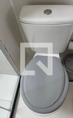 Apartamento para alugar com 43m², 2 quartos e sem vaga Apartamento para alugar com 43m², 2 quartos e sem vagaBanheiro Social