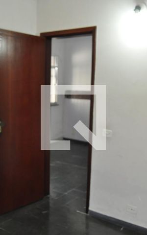 Apartamento para alugar com 55m², 2 quartos e sem vagaQuarto  2