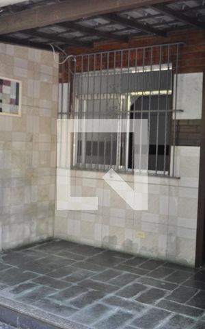Apartamento para alugar com 55m², 2 quartos e sem vagaÁrea externa