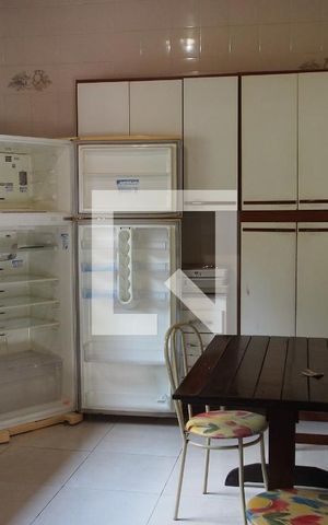 Casa à venda com 980m², 3 quartos e 8 vagasCozinha
