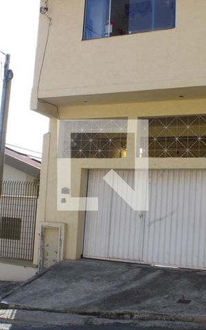 Casa para alugar com 55m², 2 quartos e sem vagaFachada