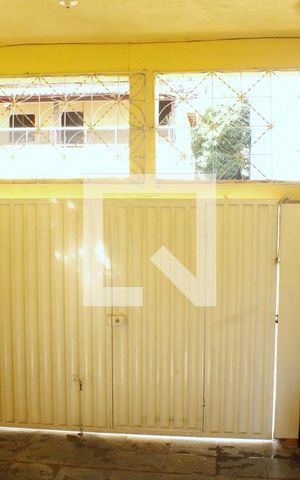 Casa para alugar com 55m², 2 quartos e sem vagaPortao