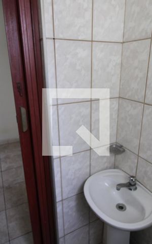 Casa à venda com 250m², 6 quartos e 3 vagasÁrea de Serviço - Banheiro