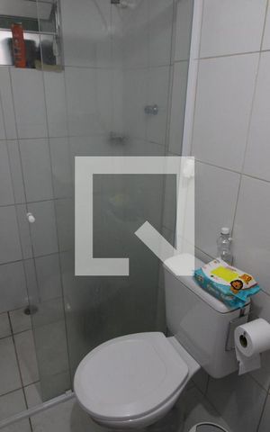 Casa à venda com 250m², 6 quartos e 3 vagasQuarto 6 - Banheiro