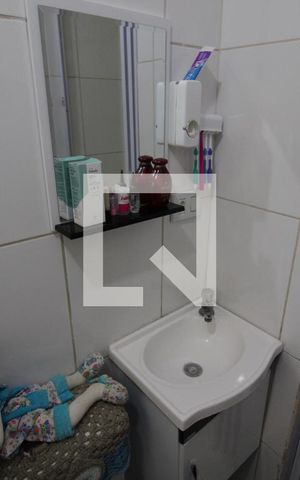 Casa à venda com 250m², 6 quartos e 3 vagasBanheiro 2