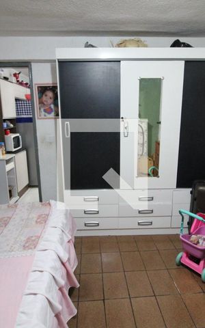 Casa à venda com 250m², 6 quartos e 3 vagasQuarto 6