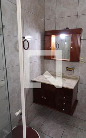 Casa à venda com 250m², 6 quartos e 3 vagasQuarto 4 - Banheiro