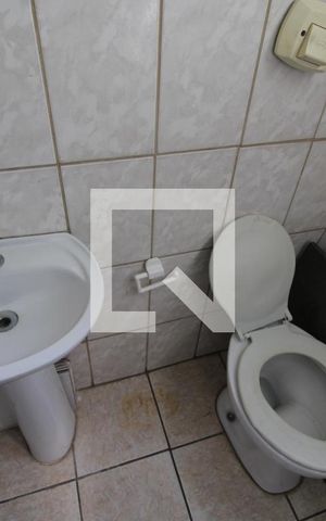 Casa à venda com 250m², 6 quartos e 3 vagasÁrea de Serviço - Banheiro