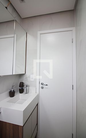 Apartamento à venda com 58m², 2 quartos e 2 vagasQuarto 1 - Suíte Banheiro 