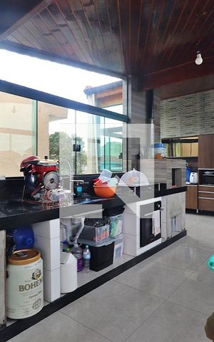 Apartamento à venda com 129m², 2 quartos e 2 vagasCozinha