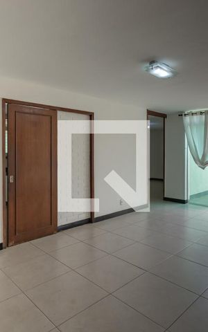 Casa para alugar com 360m², 4 quartos e 4 vagasSala 3