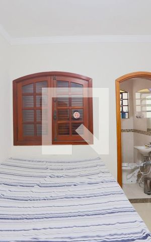 Casa para alugar com 364m², 4 quartos e 6 vagas Casa para alugar com 364m², 4 quartos e 6 vagasQuarto 1