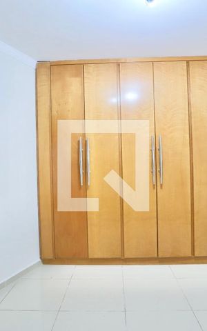 Casa para alugar com 364m², 4 quartos e 6 vagas Casa para alugar com 364m², 4 quartos e 6 vagasQuarto 2