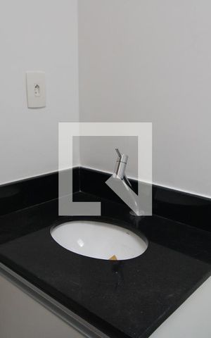 Casa à venda com 35m², 1 quarto e 1 vagaPia do banheiro