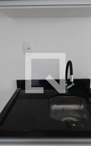 Casa à venda com 34m², 1 quarto e 1 vagaPia da cozinha