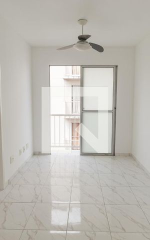 Apartamento à venda com 50m², 3 quartos e sem vaga Apartamento à venda com 50m², 3 quartos e sem vagaSala