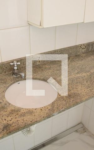Casa de condomínio para alugar com 50m², 2 quartos e 1 vagaBanheiro da Suíte