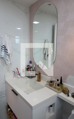 Apartamento à venda com 108m², 3 quartos e 2 vagasSuite 1 - Banheiro