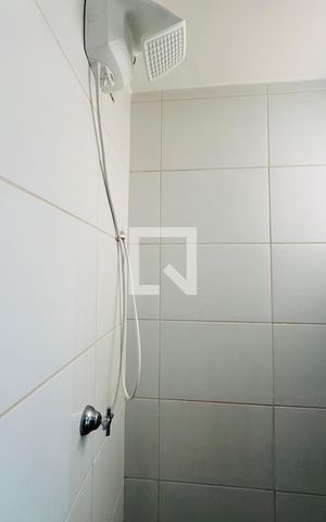 Apartamento para alugar com 46m², 2 quartos e 1 vaga Apartamento para alugar com 46m², 2 quartos e 1 vagaBanheiro